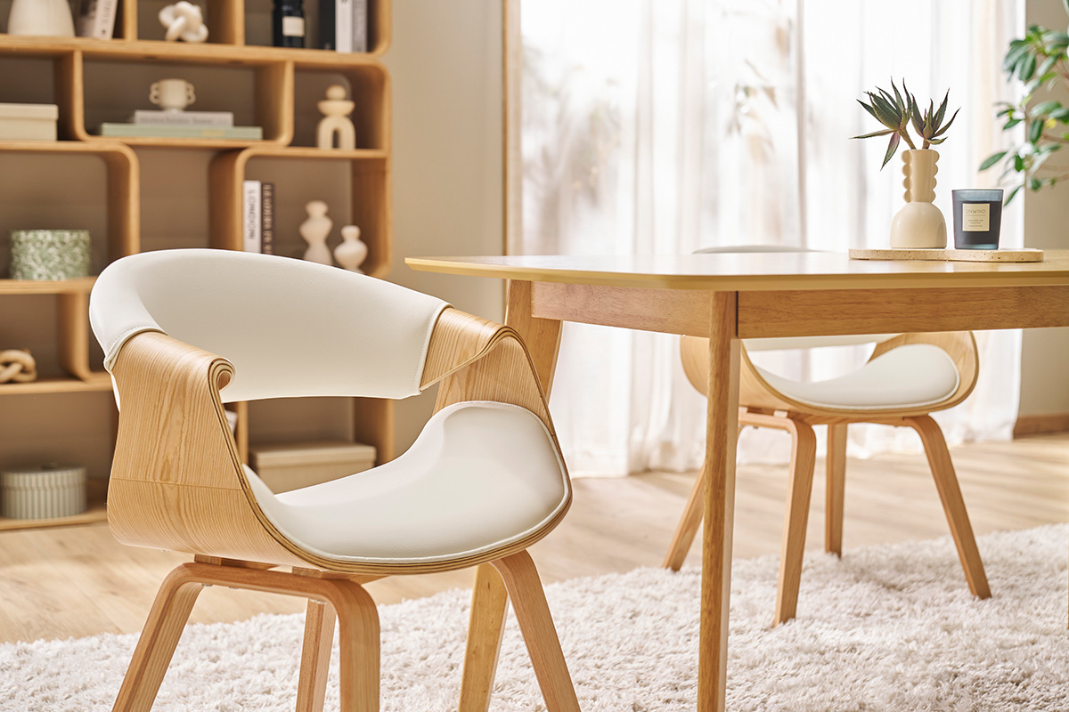 Poltrona scandinava bianco e legno chiaro ARAMIS
