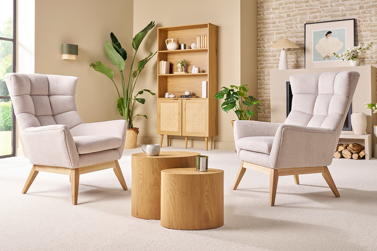 Poltrona scandinava effetto velluto colore naturale e legno BRODY