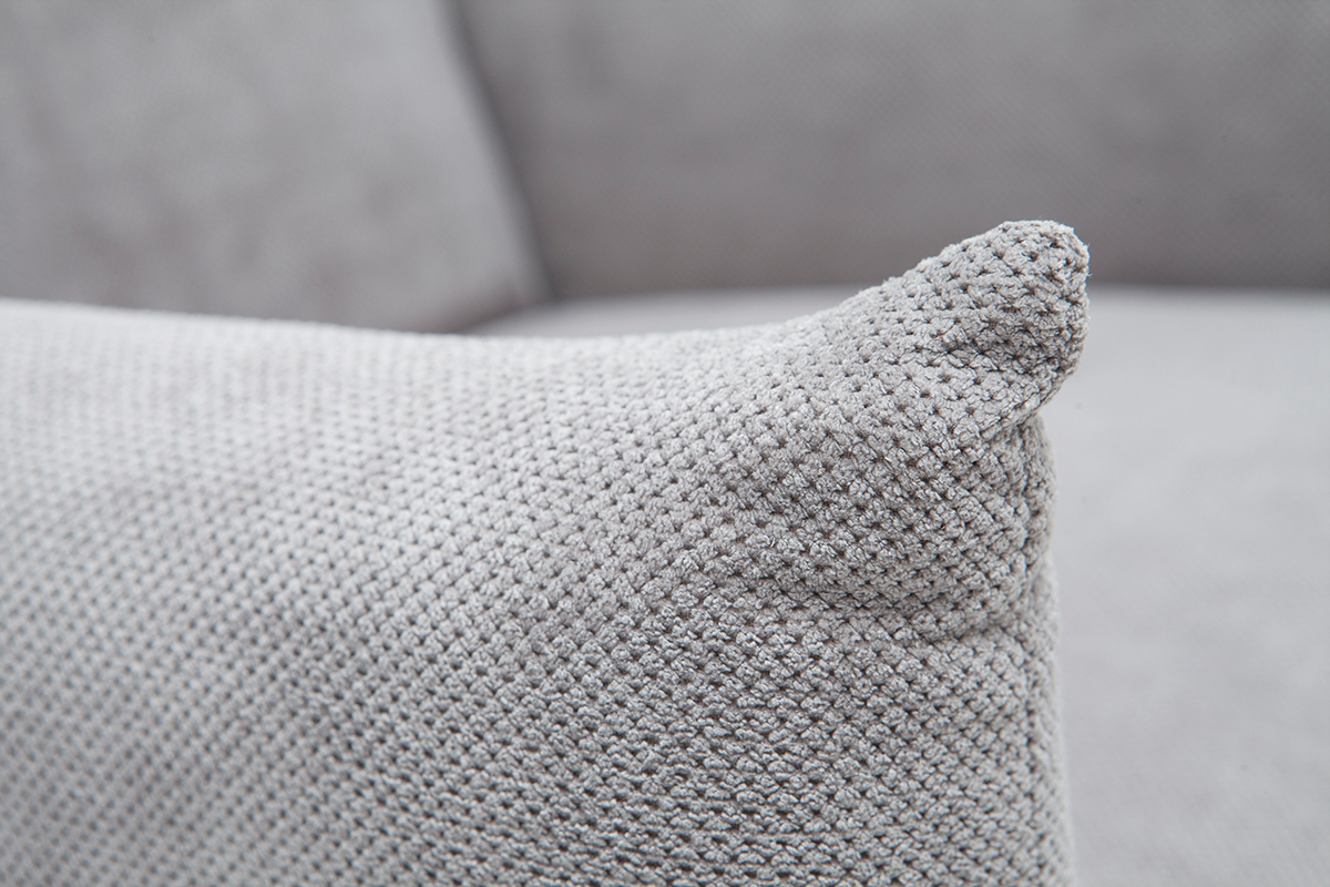 Poltrona scandinava grigio chiaro effetto velluto testurizzato AGAPE