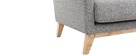 Poltrona scandinava grigio chiaro piedi in legno chiaro OSLO