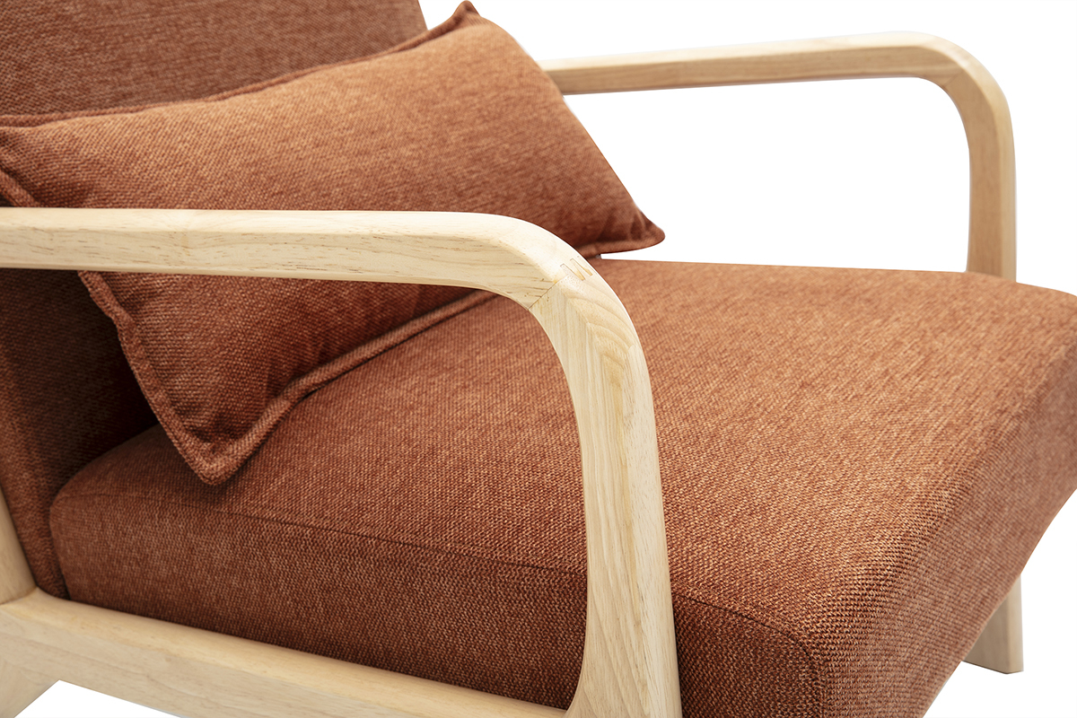 Poltrona scandinava in tessuto effetto velluto color bruciato e legno massello chiaro DERRY