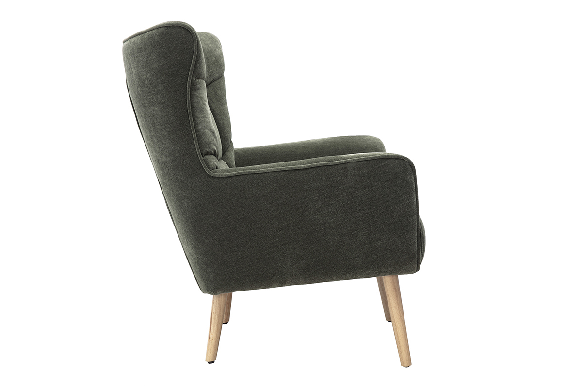 Poltrona scandinava AVERY in tessuto effetto velluto verde kaki, vista di profilo con gambe in legno chiaro.