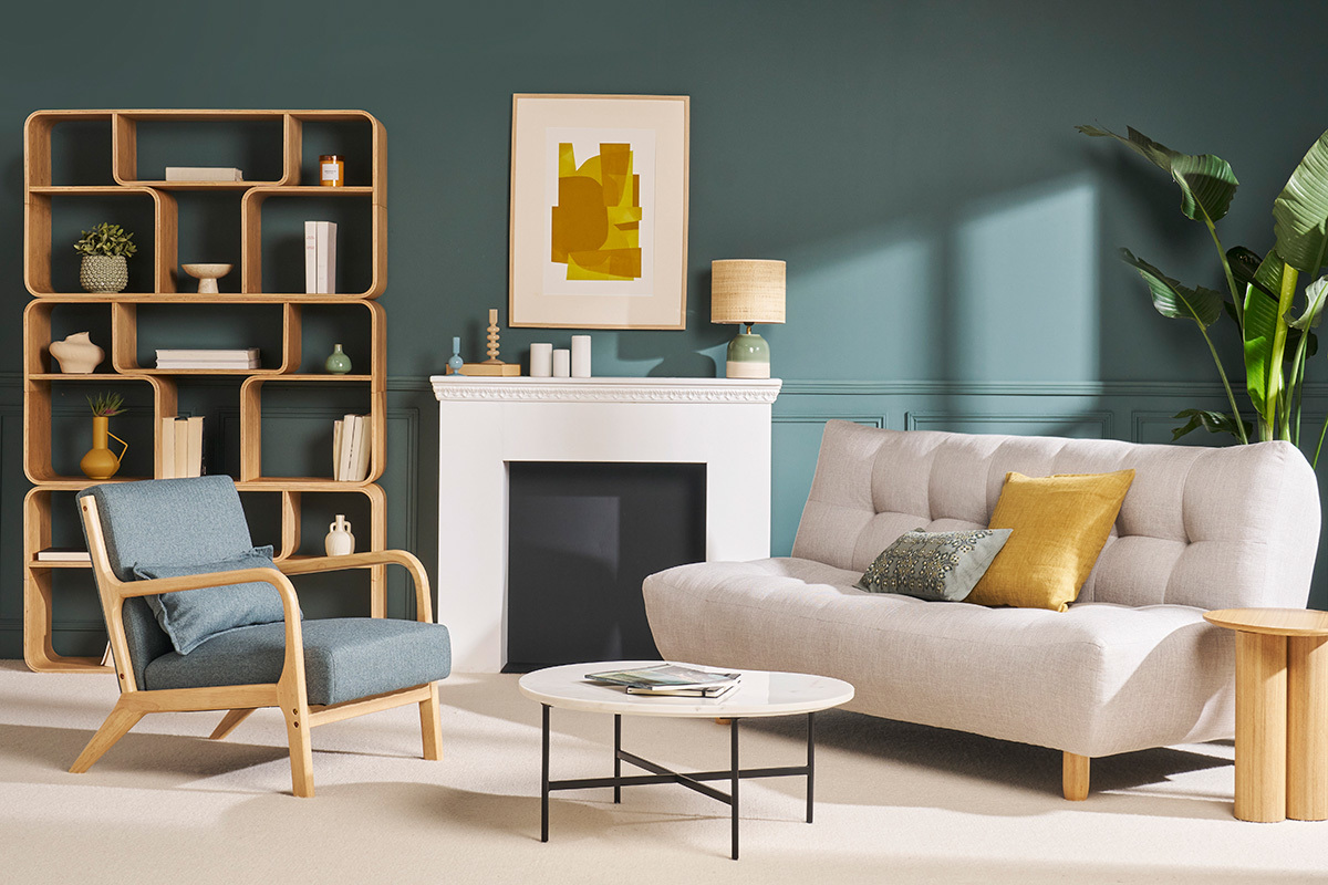 Poltrona scandinava in tessuto grigio verde e legno massello chiaro DERRY