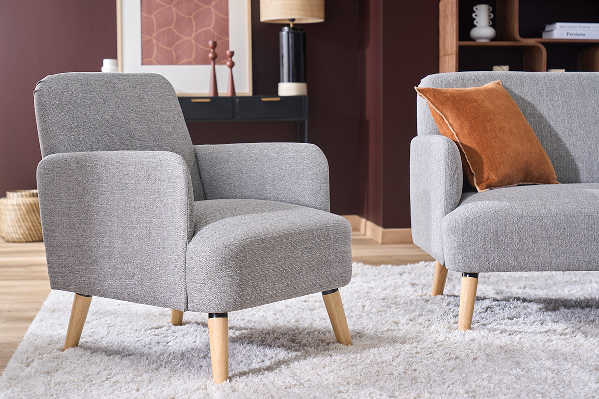 Poltrona scandinava in tessuto verde menta e legno chiaro ISKO