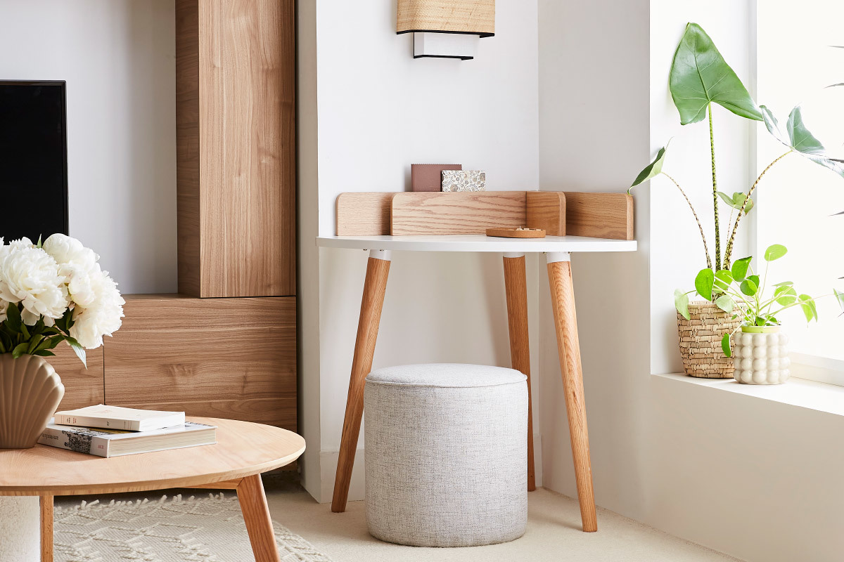 Scrivania angolare scandinava legno e bianco TOGARY