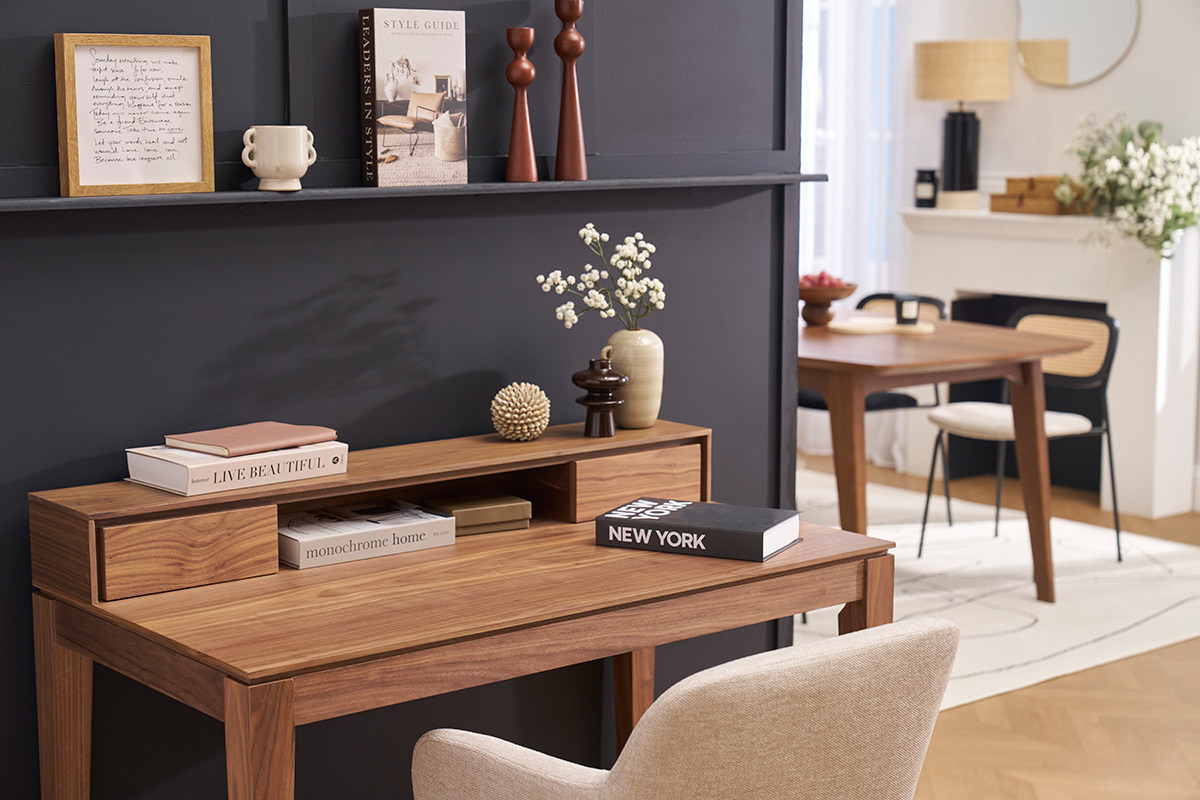 Scrivania design con spazi per riporre i propri oggetti in legno di noce SEKRET