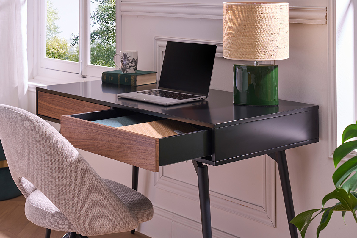 Scrivania design nero opaco e impiallacciatura noce TRIPOLI