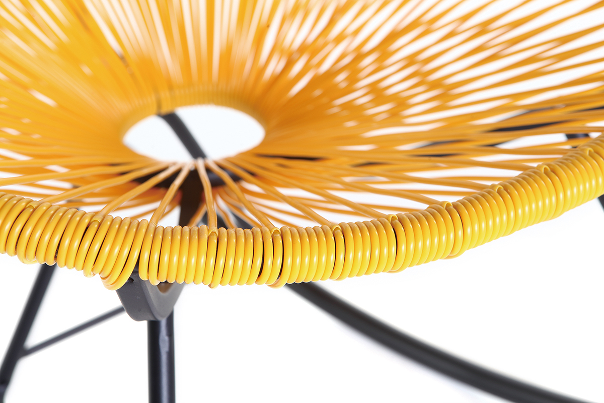 Sedia a dondolo in fili di resina Giallo BELLAVISTA