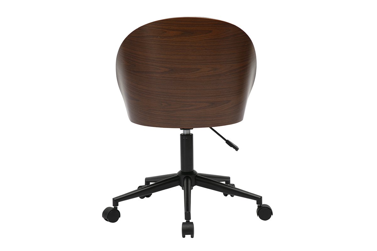 Sedia da ufficio nera con ruote, vista posteriore, schienale in legno scuro.