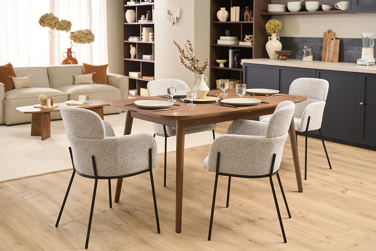 Sedia design in tessuto effetto velluto testurizzato beige e metallo nero TULUM