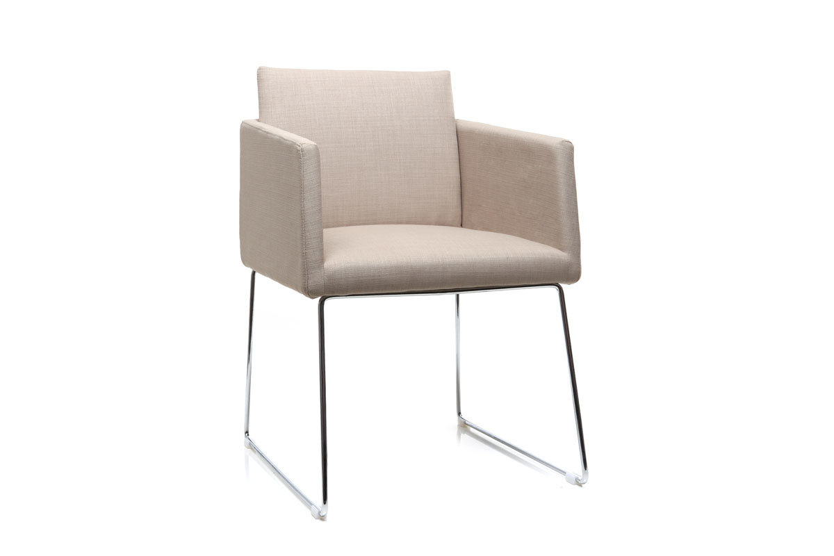 Sedia design poliestere naturale e acciaio cromato NEORA