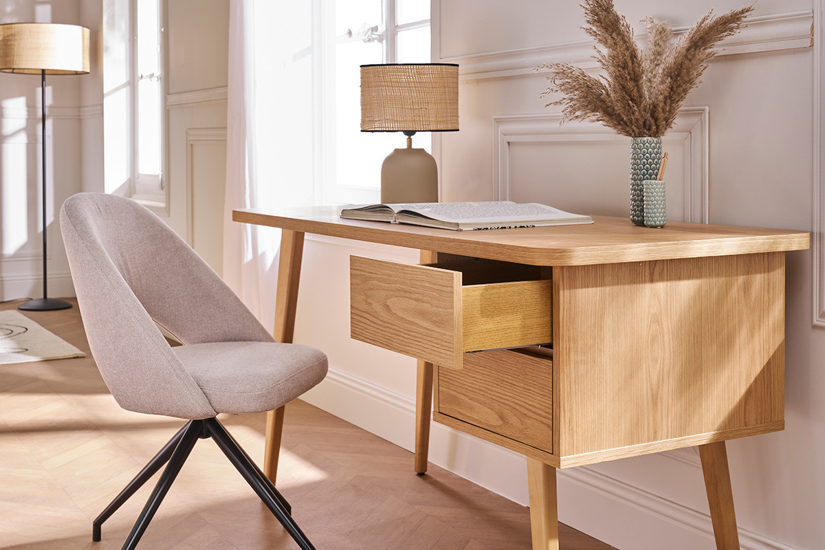 Sedia girevole 360� in tessuto effetto velluto testurizzato beige e metallo nero COSETTE