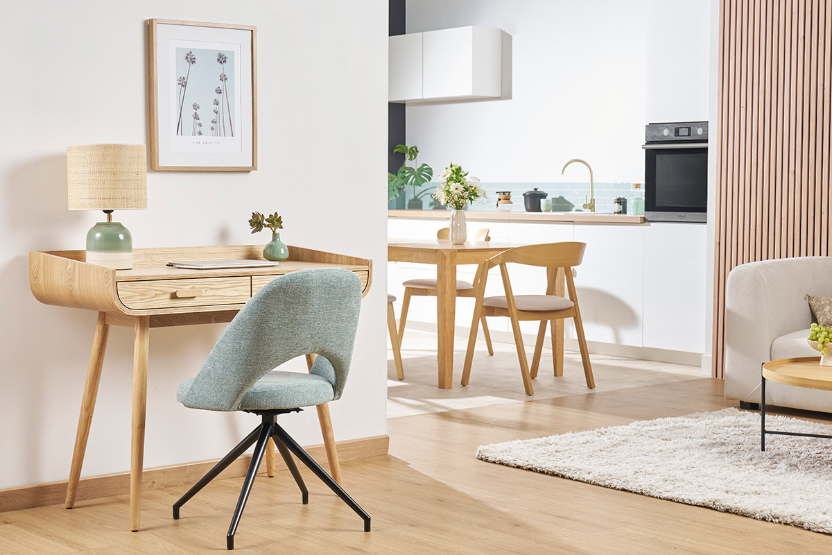 Sedia girevole 360� in tessuto effetto velluto testurizzato color acquamarina e metallo nero COSETTE