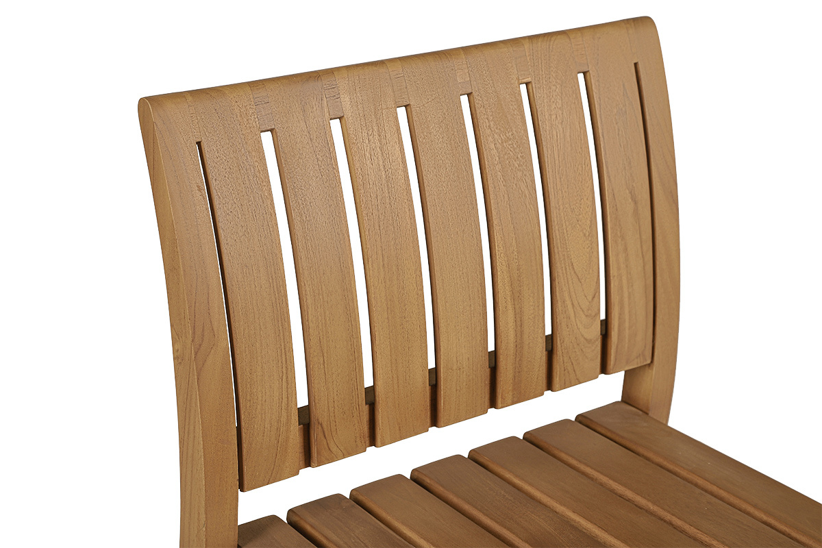 Schienale a doghe verticali curvate della sedia da giardino TECKA in legno massello di teak