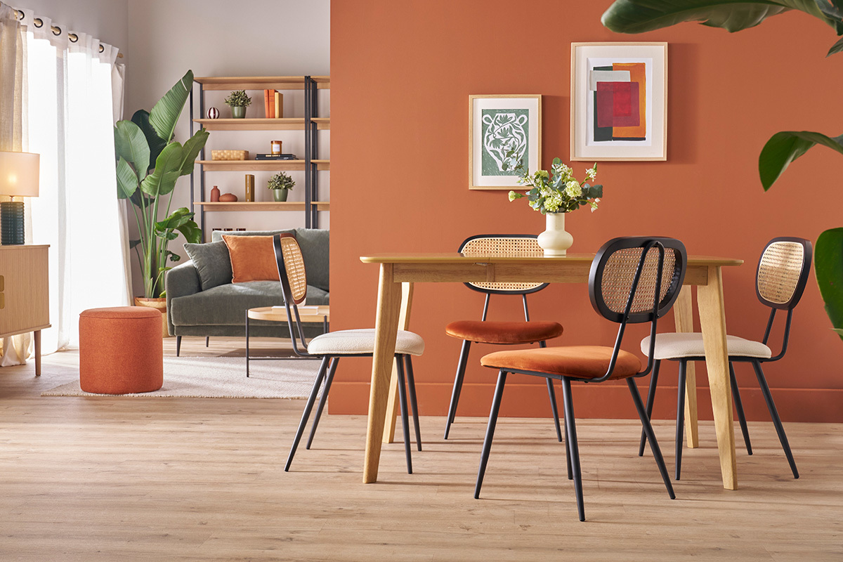 Sedie design in tessuto velluto color bruciato, metallo nero e motivo a intreccio rattan naturale (set di 2) TOLMA