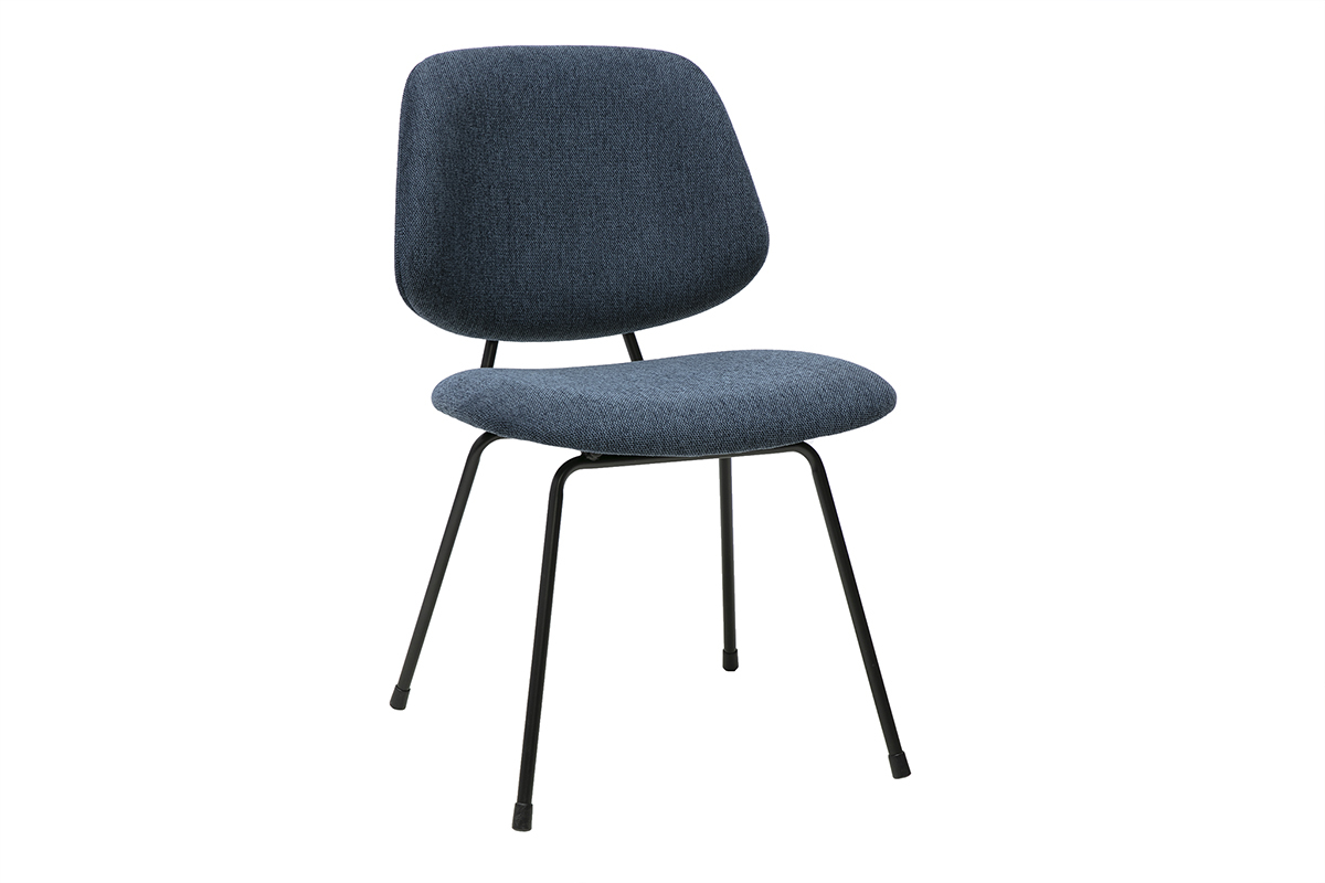 Sedia di design in tessuto velluto blu scuro con struttura in metallo nero, vista a 3/4.
