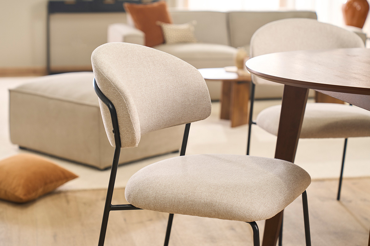 Sedie in tessuto effetto velluto beige testurizzato e metallo nero (set di 2) BENTA