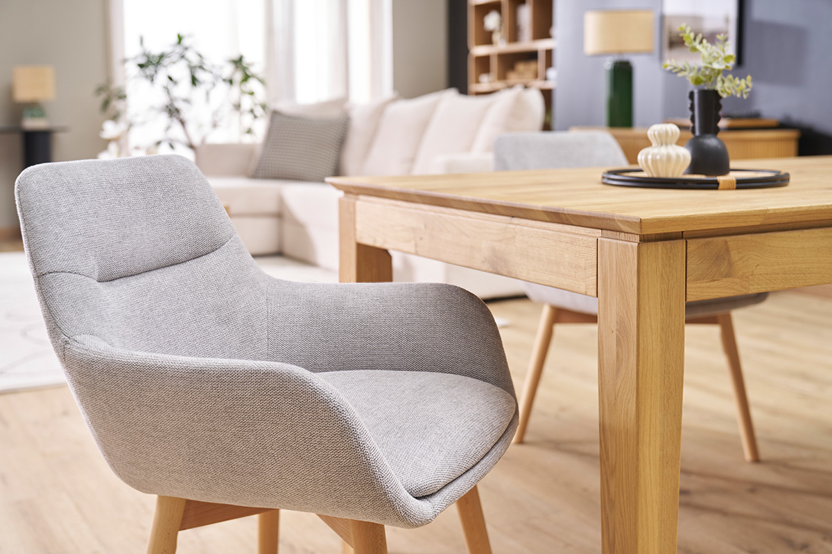 Sedie in tessuto effetto velluto grigio chiaro testurizzato e legno chiaro (set di 2) ALESS