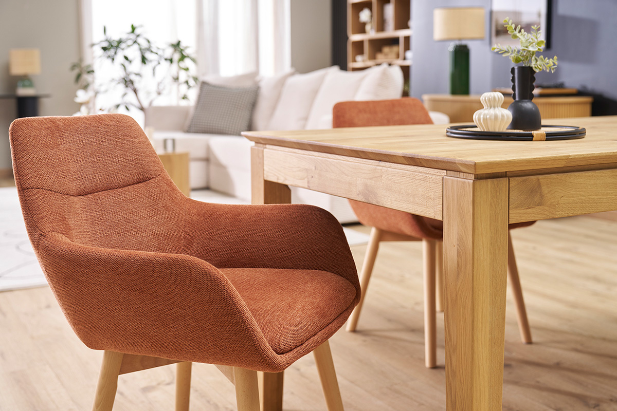 Sedie in tessuto effetto velluto texturizzato terra bruciata e legno chiaro (set di 2) ALESS