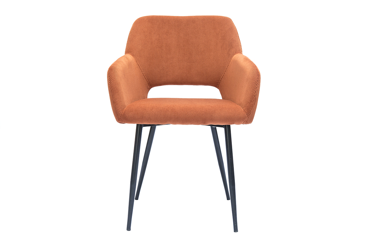 Sedia in velluto a coste color terra bruciata con gambe in metallo nero, vista frontale.