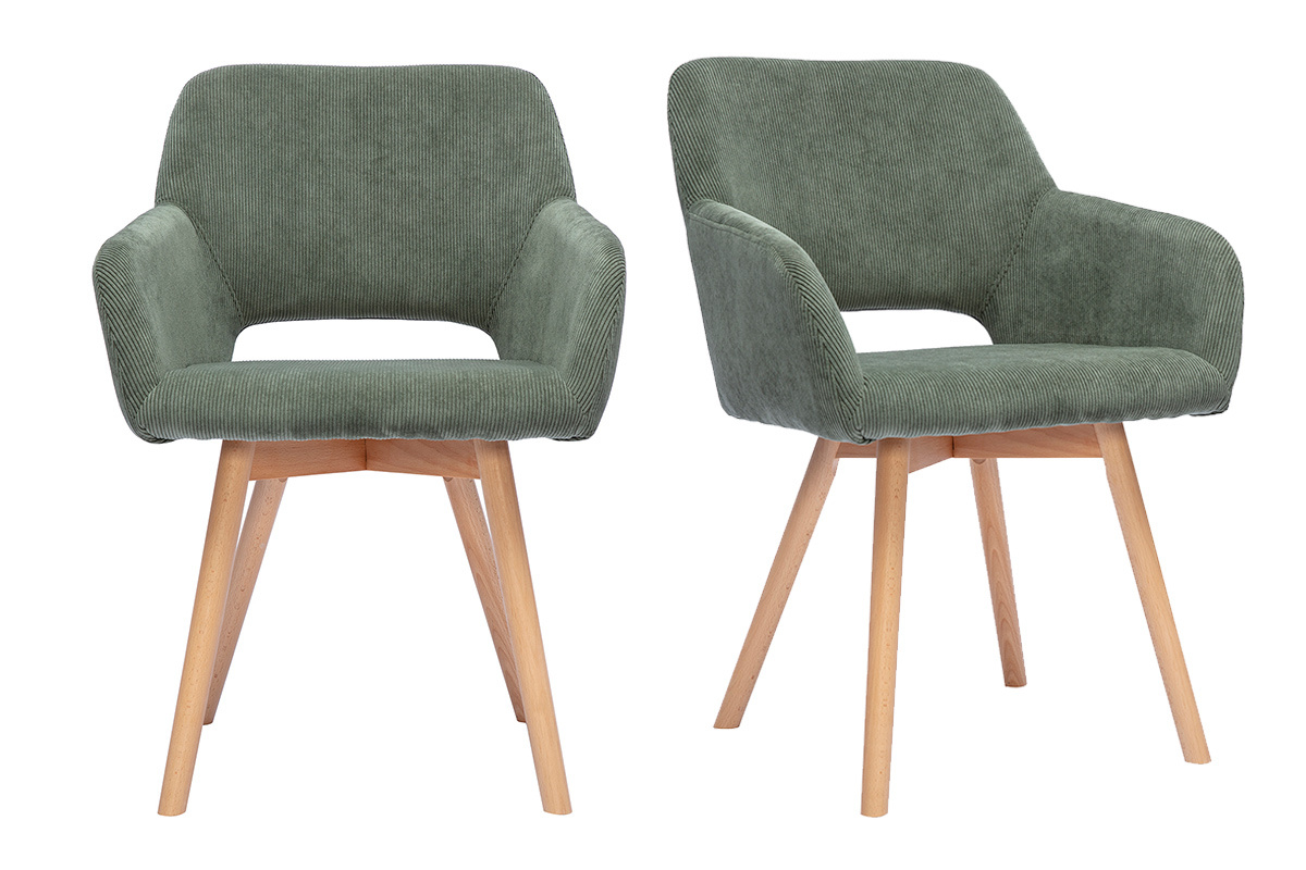 Set di 2 sedie in tessuto velluto a coste verde kaki e legno chiaro, vista frontale.