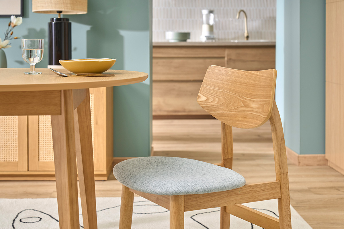 Sedie scandinave in legno chiaro e tessuto celadon (set di 2) ELION