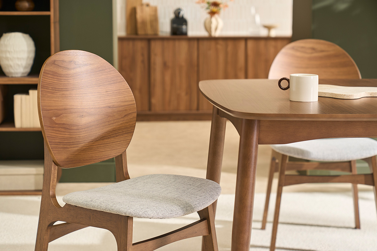 Sedie scandinave in legno scuro e tessuto grigio chiaro (set di 2) ELTON