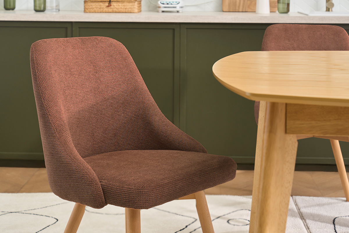Sedie scandinave in tessuto ciniglia texturizzato terra bruciata e legno chiaro (set di 2) HASTA