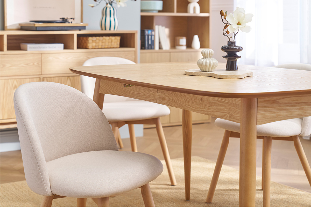 Sedie scandinave in tessuto naturale e legno massello di faggio (set di 2) CELESTE