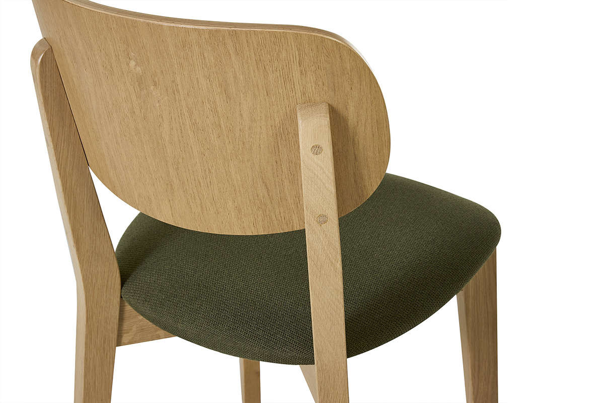 Vista posteriore della sedia LUCIA in legno chiaro di quercia e tessuto verde kaki, seduta imbottita