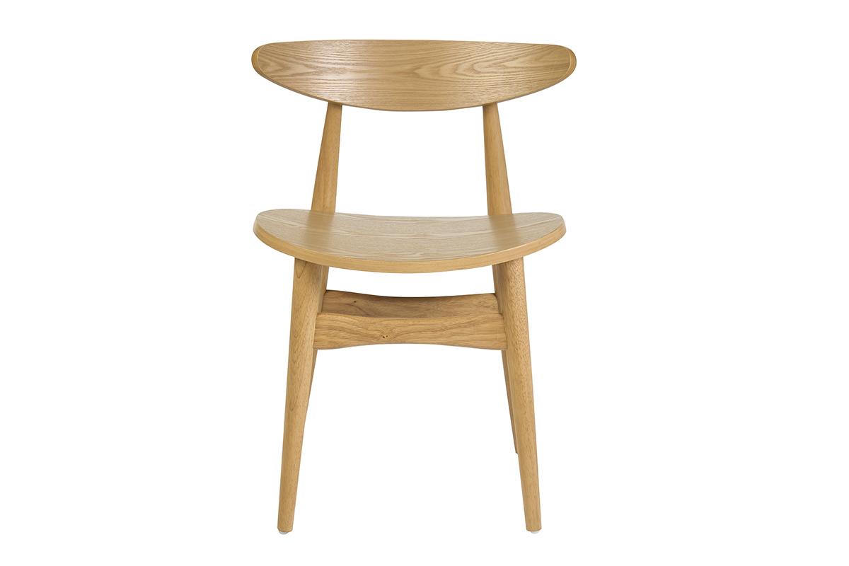 Sedia scandinava in legno chiaro vista frontale, design essenziale con curve morbide.