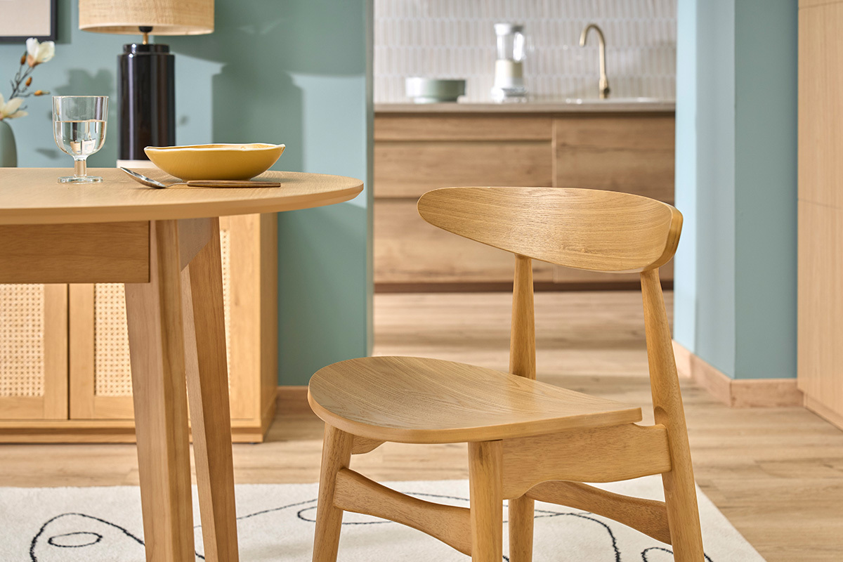 Set di 2 sedie in legno chiaro e bianco WALFORD