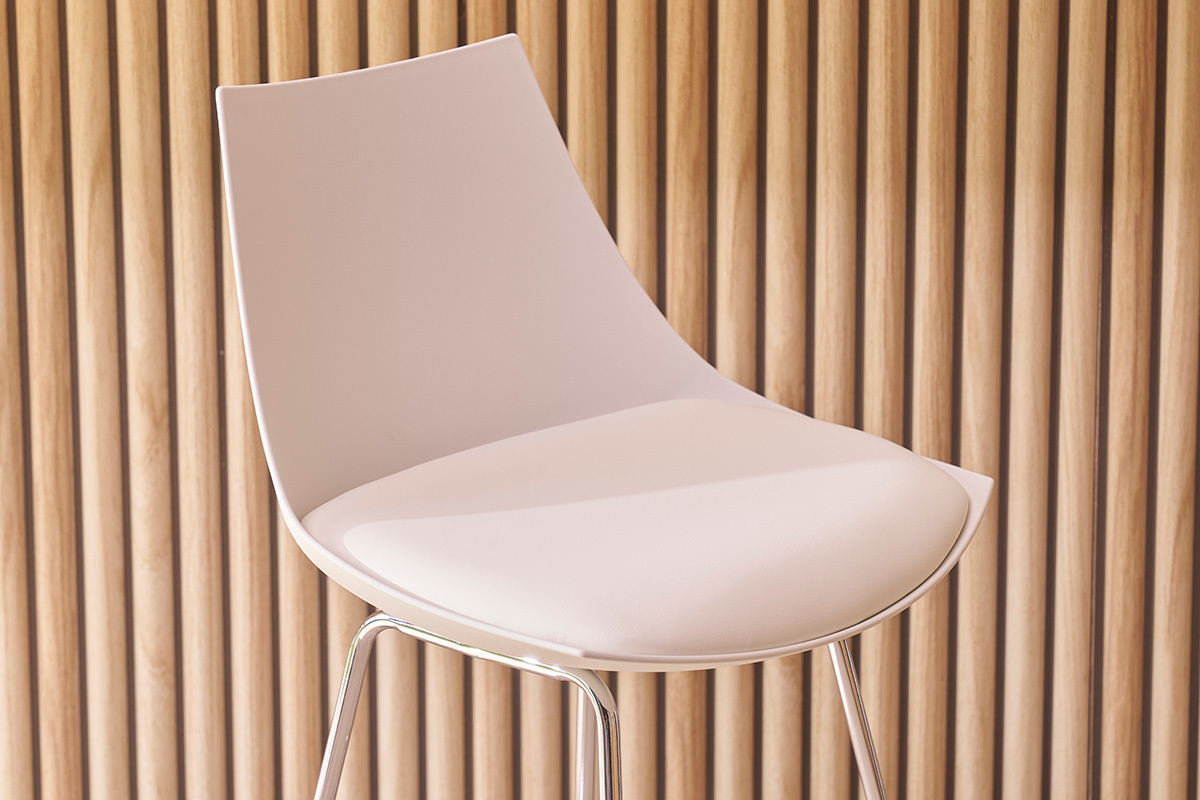 Set di 2 sgabelli da bar design bianchi 65 cm JUNE