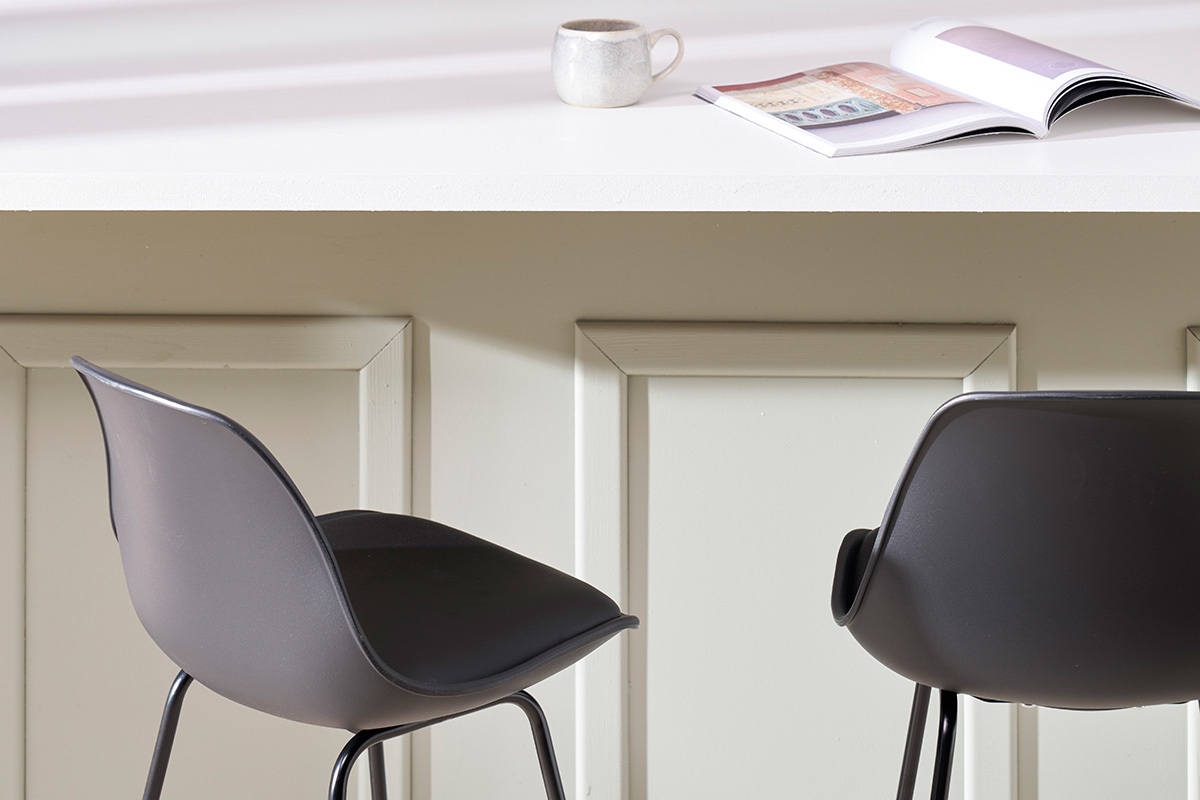 Set di 2 sgabelli da bar design neri piedi metallo 66 cm FRANZ