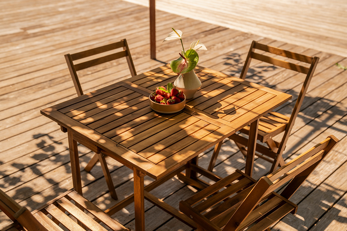 Set tavolo allungabile con contenitore e 4 sedie pieghevoli in legno massello CARMEN