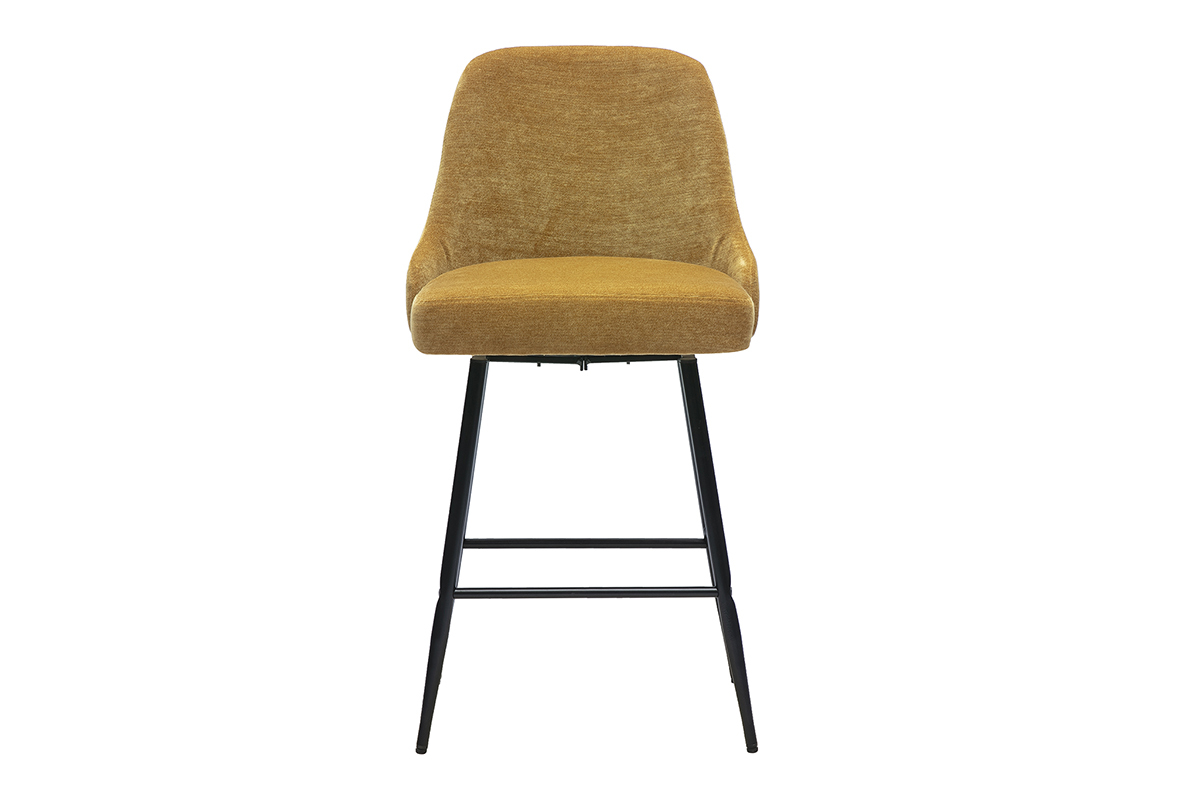 Sgabello da bar girevole in tessuto di velluto giallo curry, vista frontale con base in metallo nero.