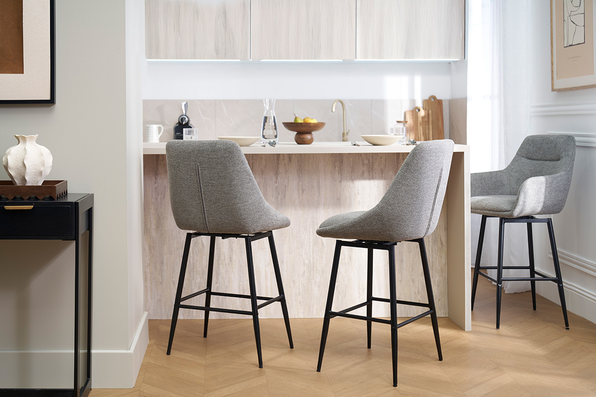 Sgabelli da bar girevoli a 360� in tessuto effetto velluto grigio testurato e metallo H66 cm (set di 2) ALESS