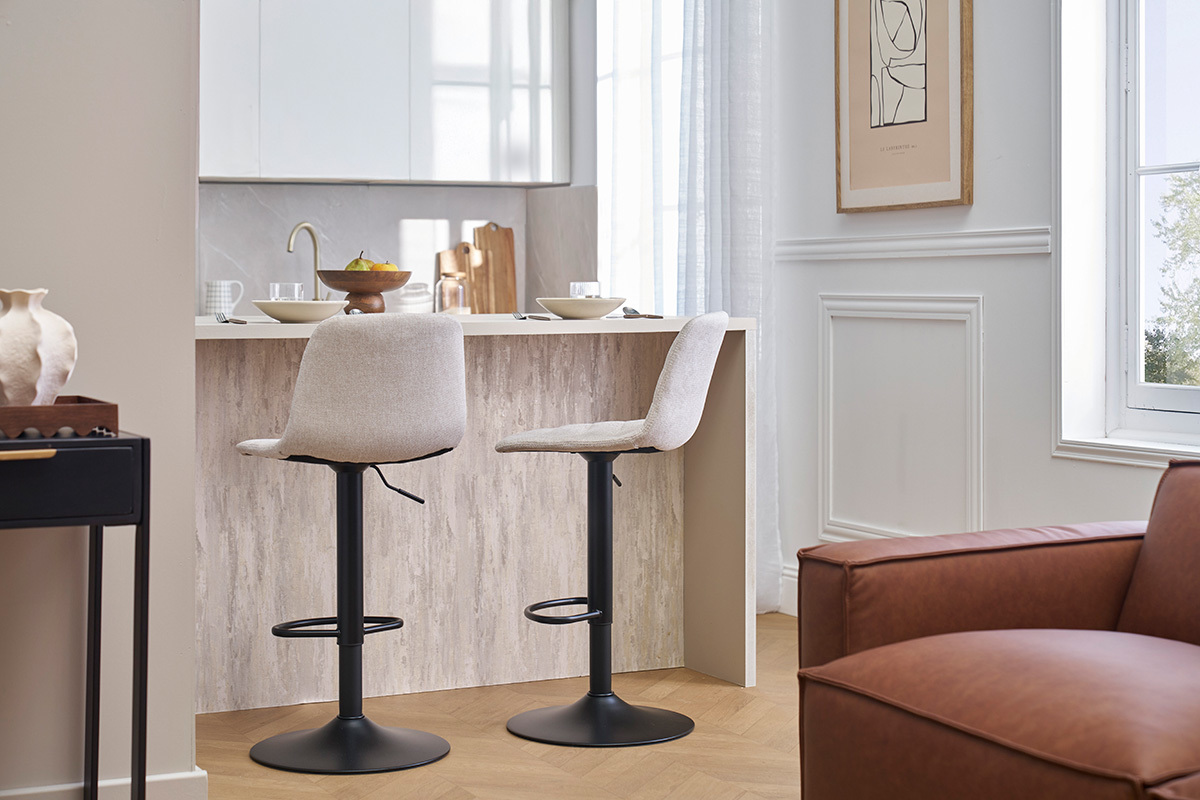 Sgabelli da bar regolabili in tessuto effetto velluto testurizzato beige e metallo (set di 2) SAURY