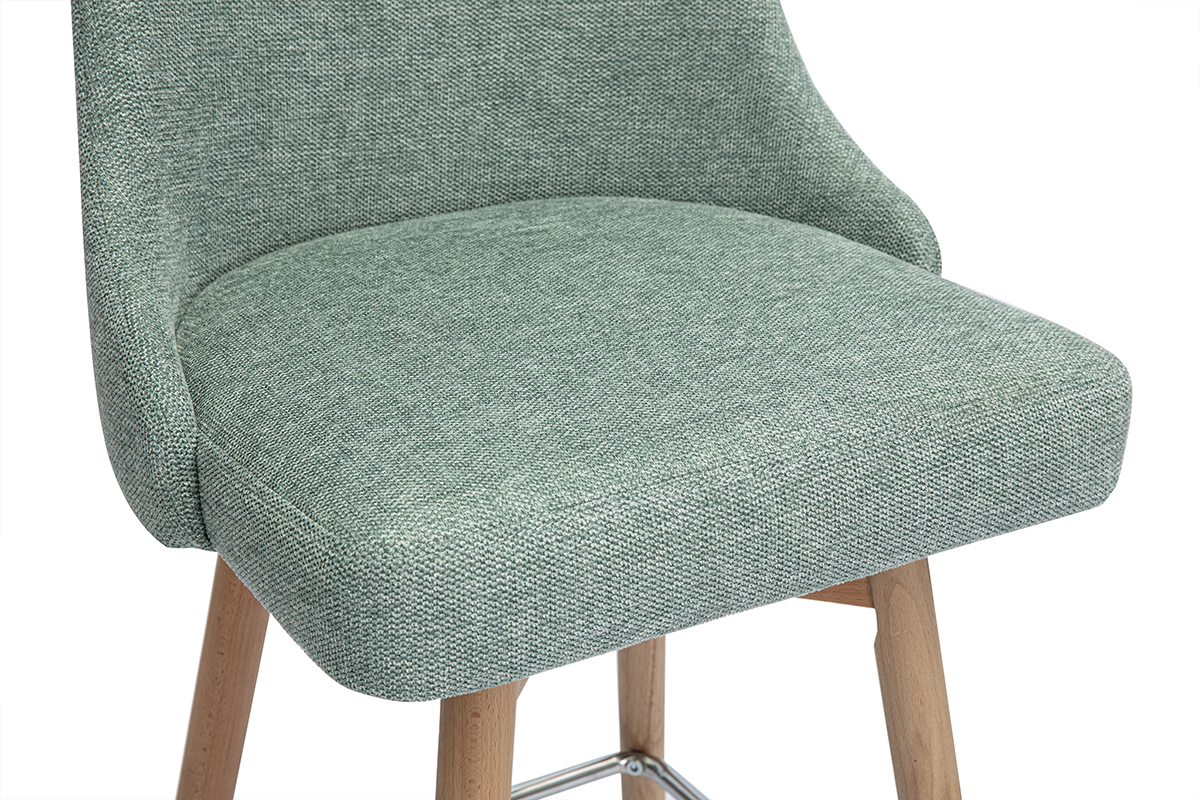 Sgabello da bar scandinavo verde celadon in tessuto e legno, vista ravvicinata.