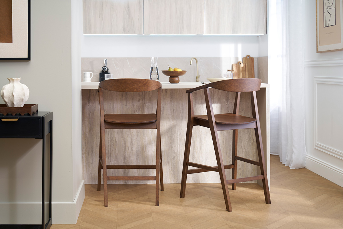 Sgabelli da bar scandinavi in legno scuro (set di 2) BAHIA