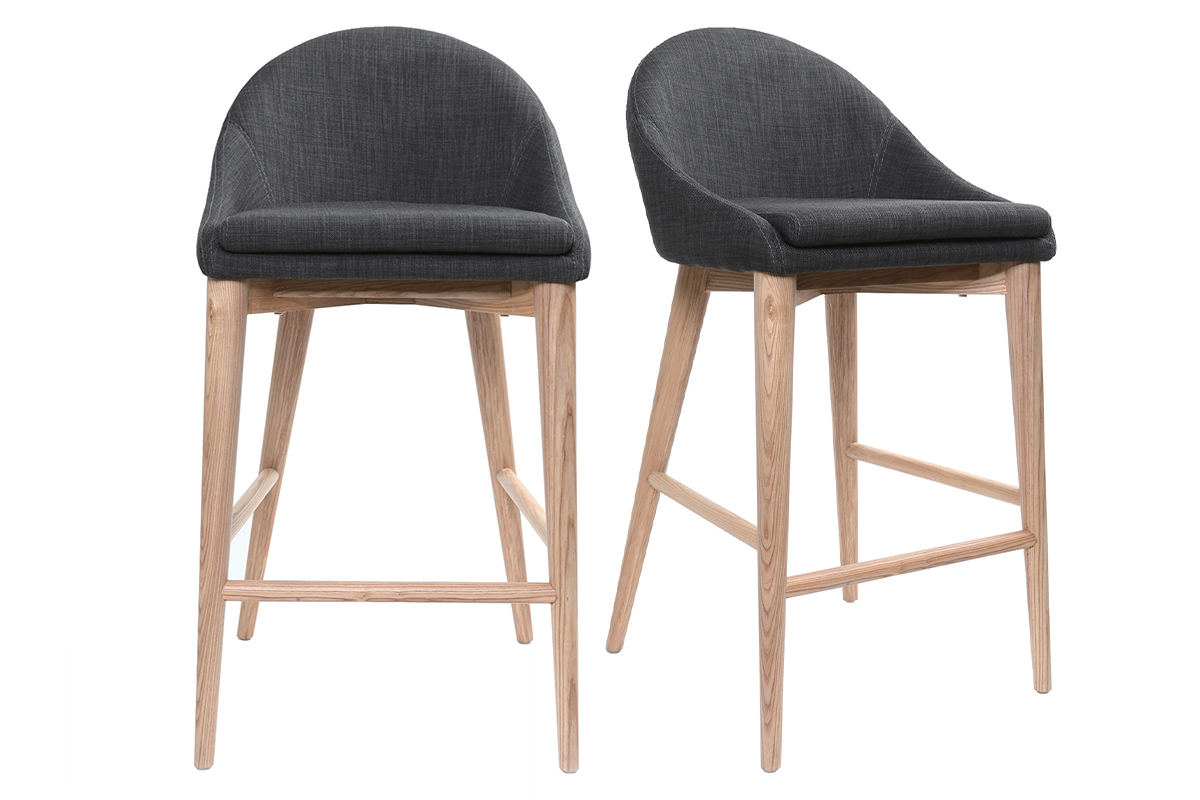 Sgabelli da bar scandinavi in tessuto grigio antracite e massello di frassino H66 cm (set di 2) DALIA