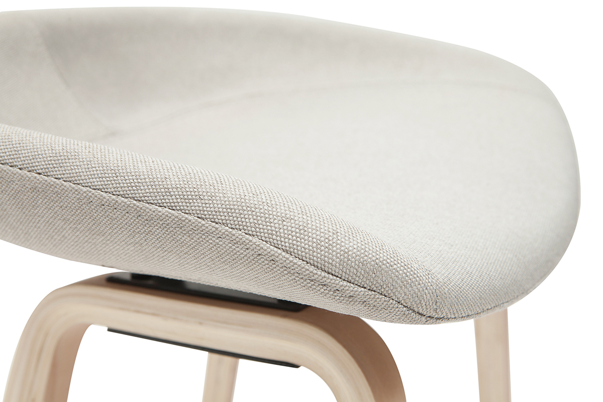 Sgabelli da bar tessuto grigio e gambe in legno H65 cm (set di 2) LINO