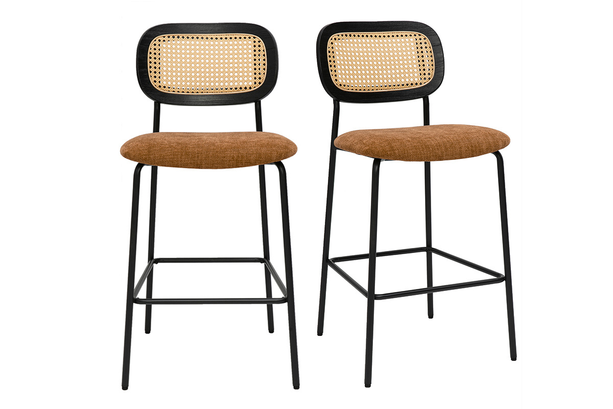Sgabelli design in tessuto effetto velluto testurizzato terra bruciata, metallo nero e cannage in rattan (set di 2) MIRANDA