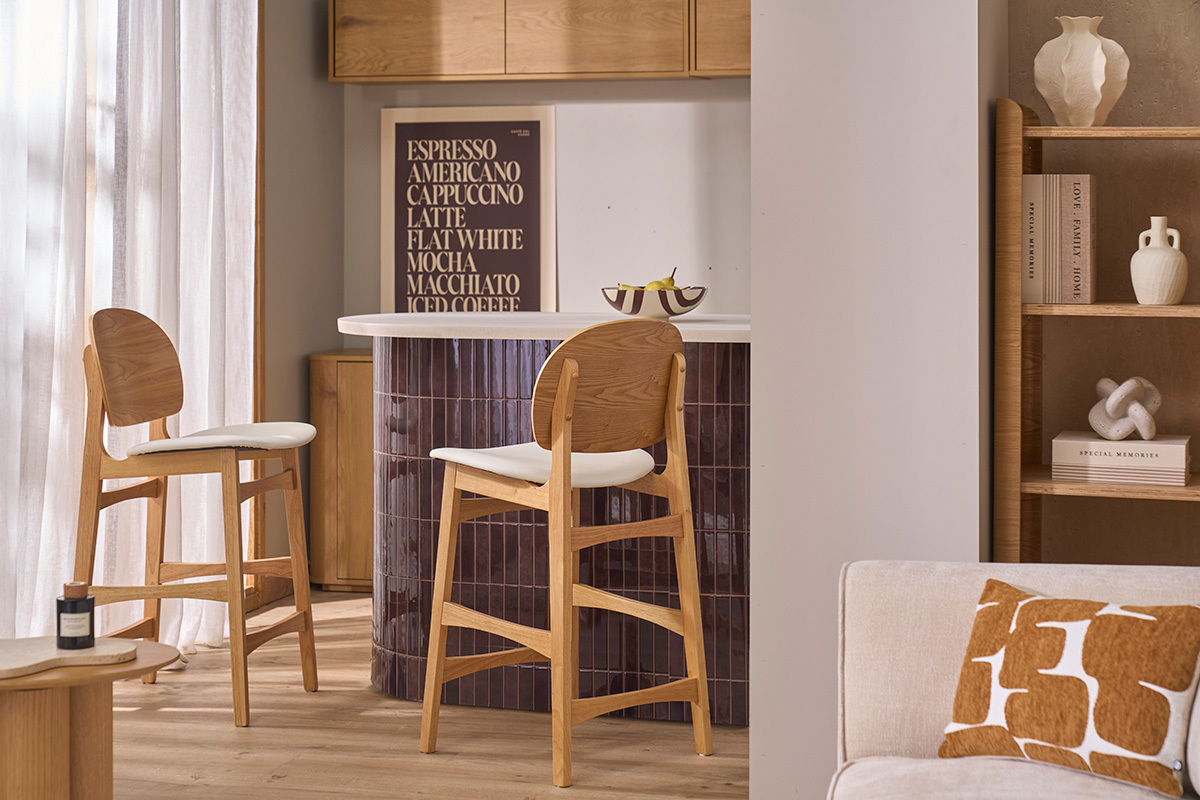Sgabelli scandinavi in legno chiaro frassino e bianco (lotto di 2) ELTON