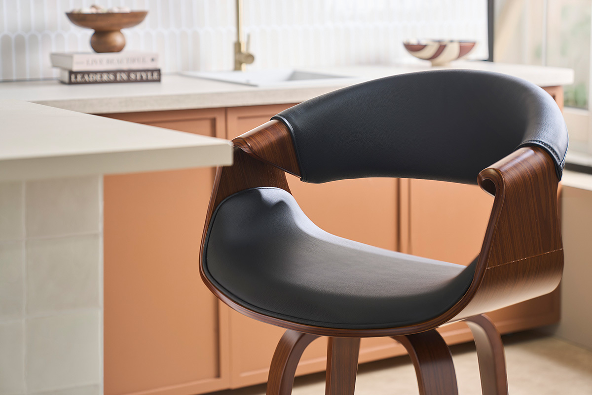 Sgabello da bar design nero e legno scuro 65 cm ARAMIS
