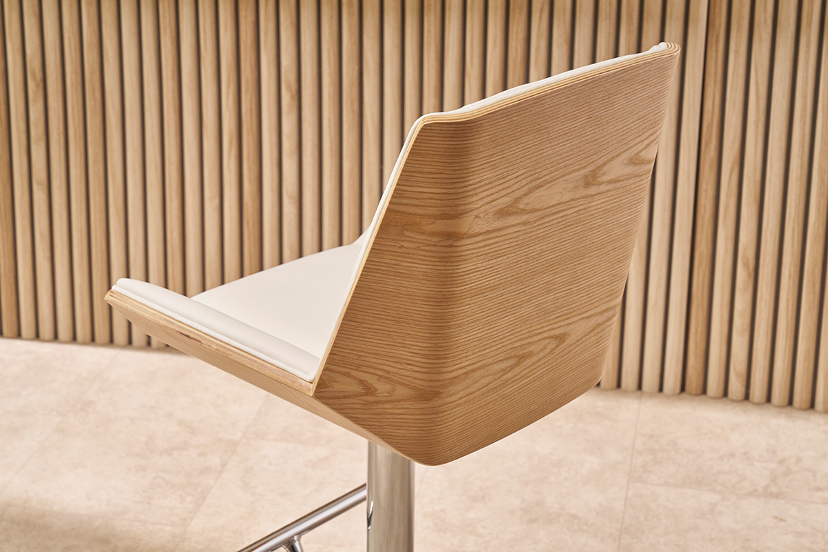 Sgabello da bar di design bianco e legno chiaro MELKIOR