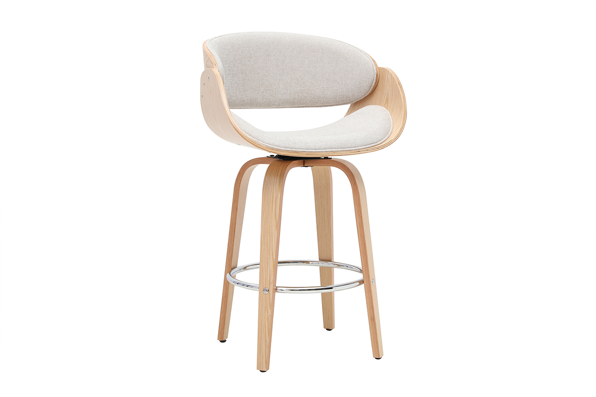 Sgabello da bar girevole beige in tessuto effetto velluto, gambe in legno chiaro, vista a 3/4.