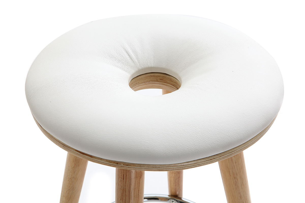 Sgabello da bar scandinavo 65cm PU bianco piedi legno chiaro NORDECO