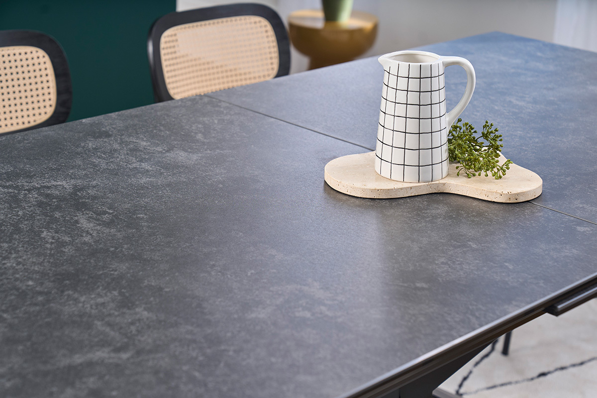 Table allungabile da pranzo in ceramica nera e metallo L168-210 cm MELZA