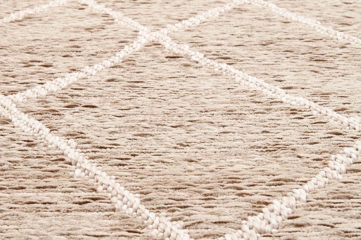 Tappeto di colore naturale in polipropilene misura 160x230 cm modello FLOW